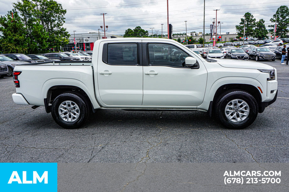 Used 2024 Nissan Frontier SV w/ Tow Package AWD/4WD image 8