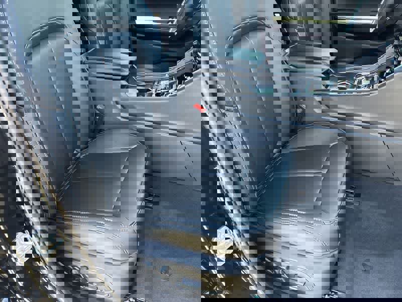 New 2025 Jeep Grand Cherokee Limited 4xe w/ Trailer Tow Package image 18