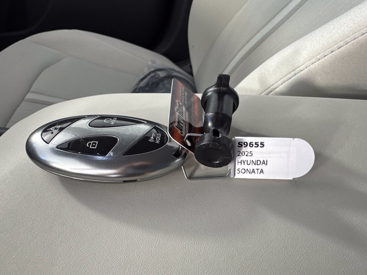 Used 2025 Hyundai Sonata SEL FWD image 3