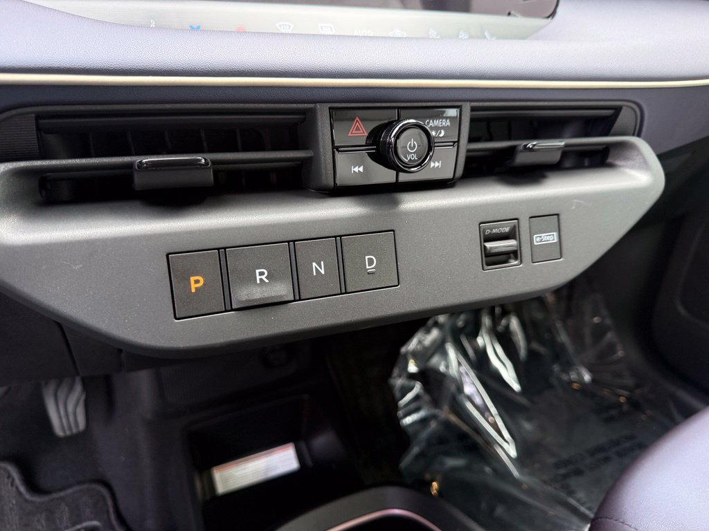 New 2026 Nissan Leaf SV Plus w/ Floor Mat Package (SV+) FWD image 20
