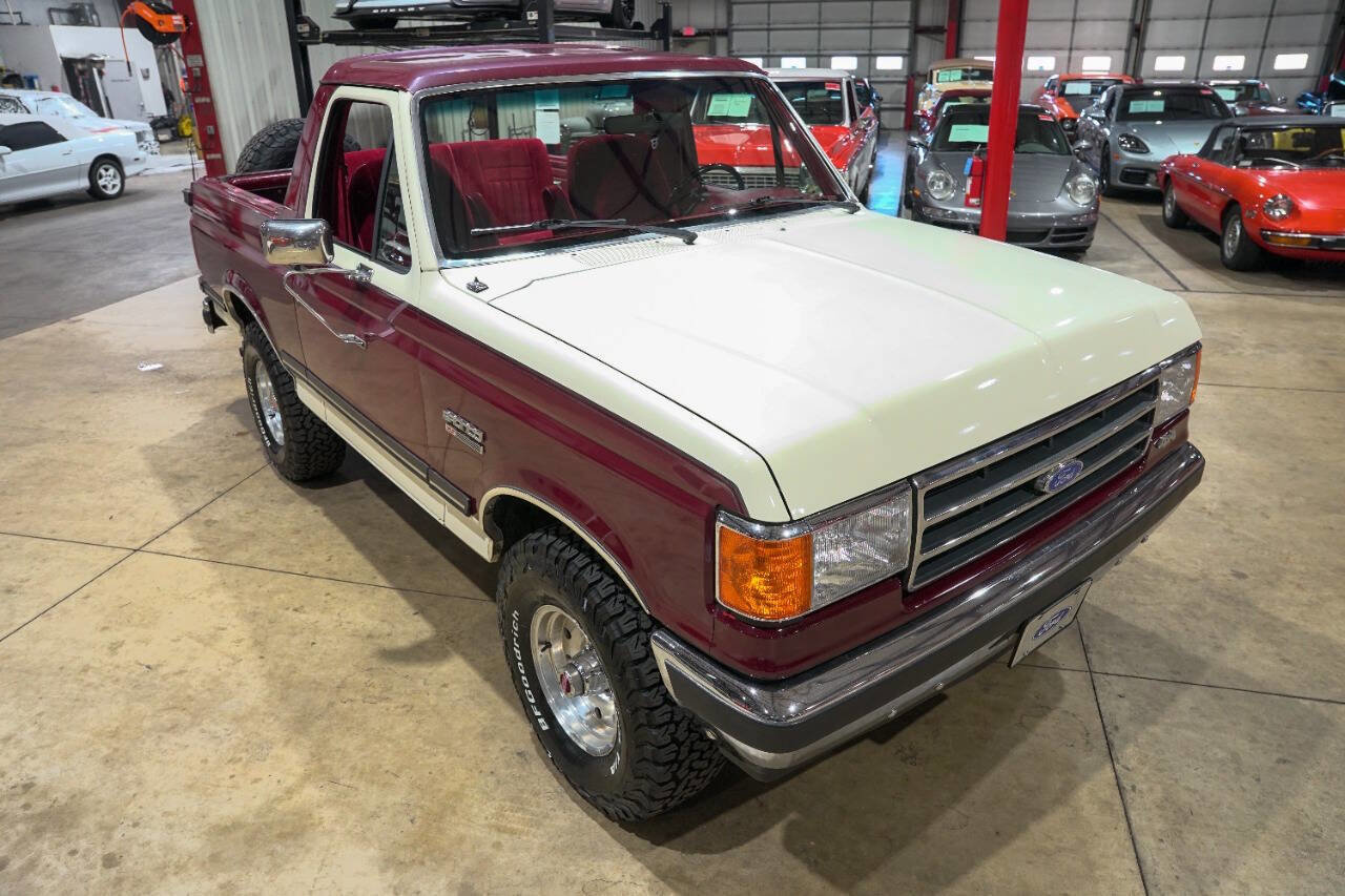 Used 1990 Ford Bronco XLT 2dr 4WD SUV image 13