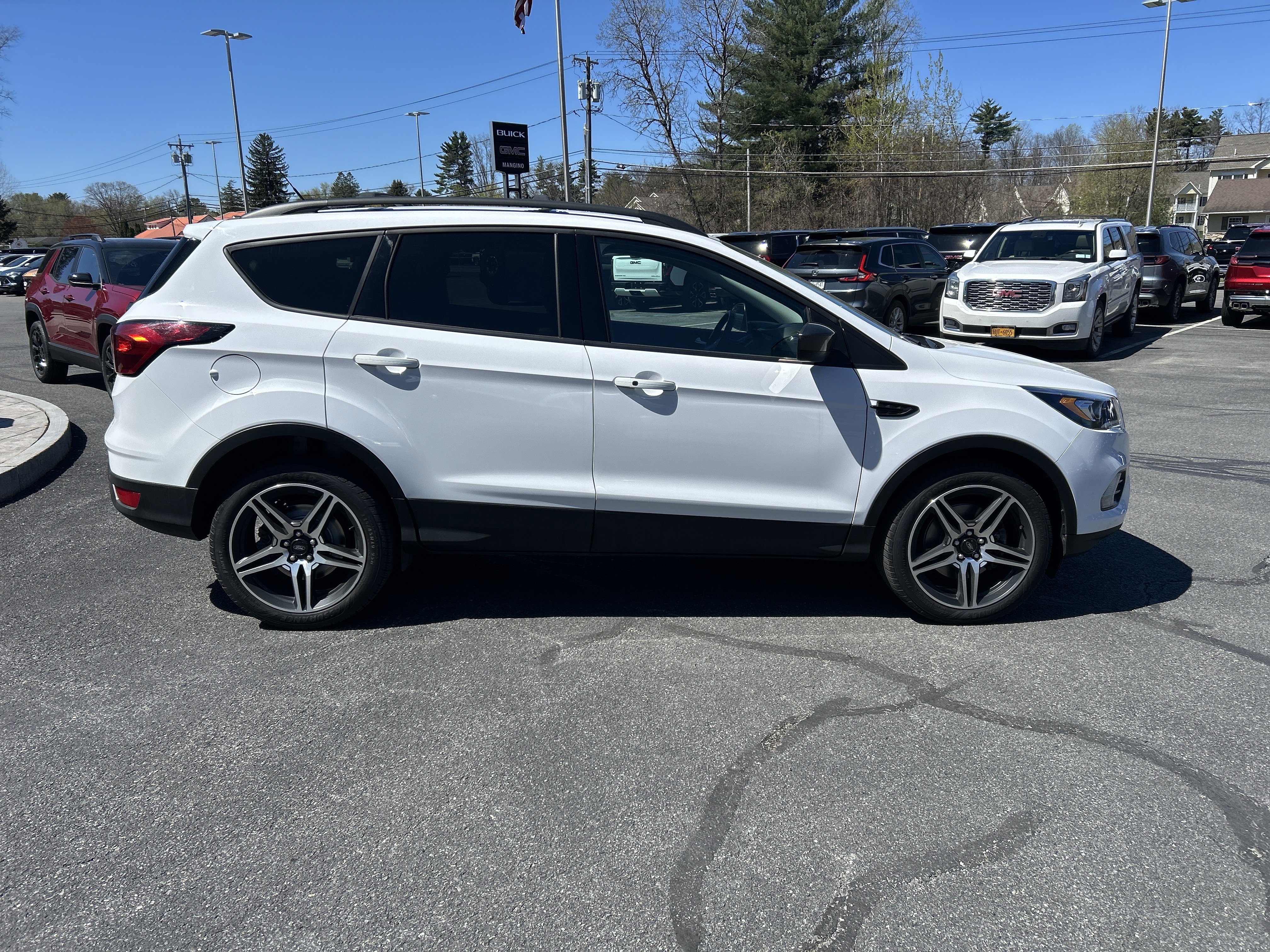 Used 2019 Ford Escape SEL AWD/4WD image 13