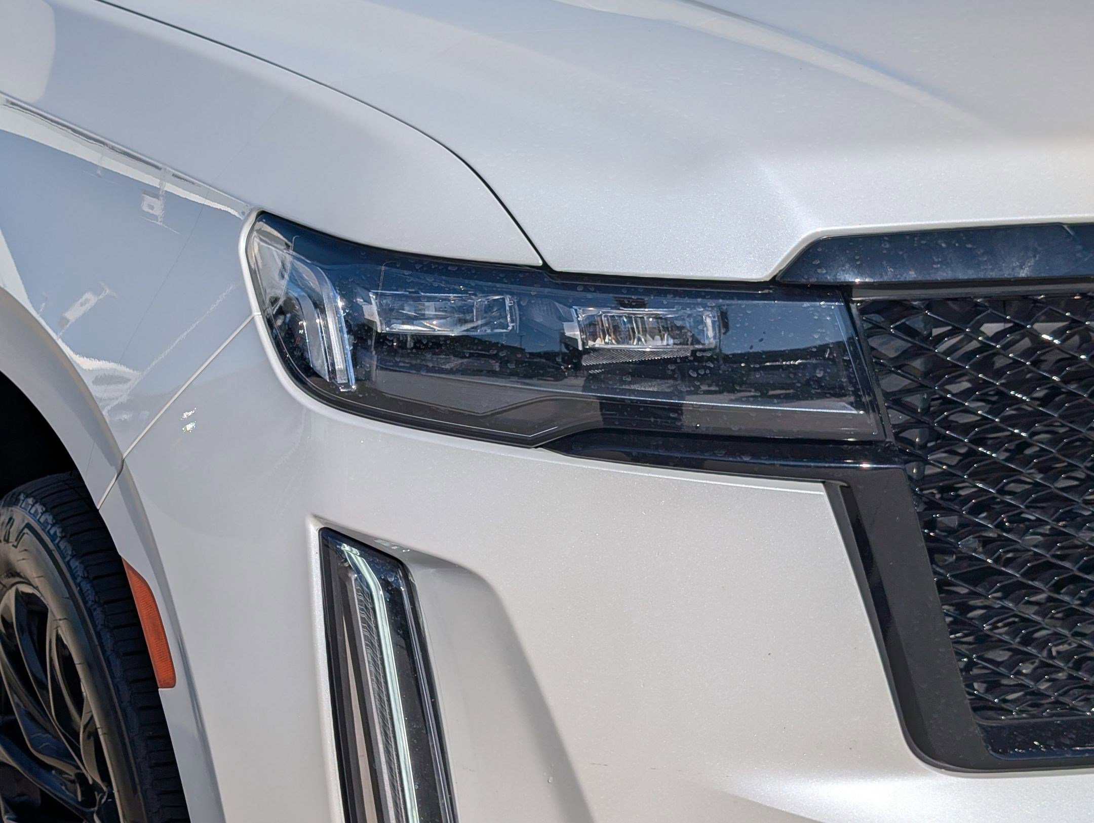 Used 2024 Cadillac Escalade Sport Platinum w/ LPO, ONYX Package image 11