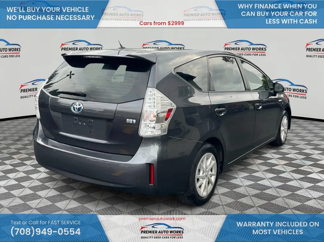 Used 2013 Toyota Prius V Two FWD image 4
