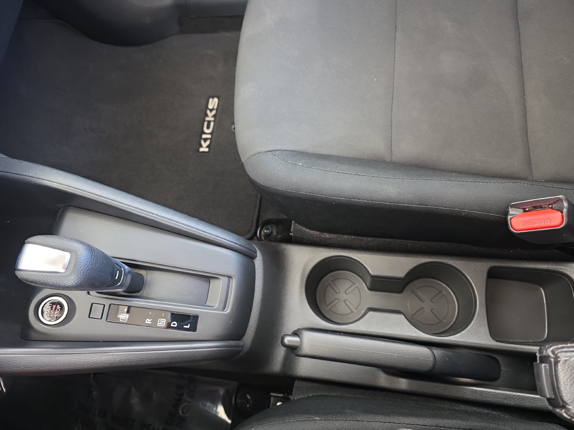 Certified 2025 Nissan Kicks Play S FWD image 24