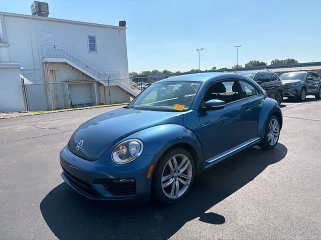 Used 2019 Volkswagen Beetle 2.0T S FWD image 2