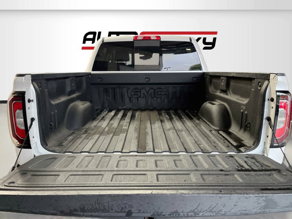 Used 2018 GMC Sierra 1500 SLT AWD/4WD image 25