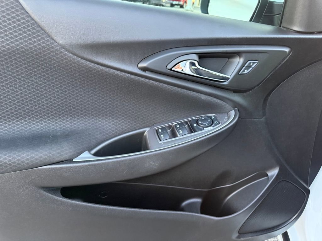 Used 2025 Chevrolet Malibu LS image 10