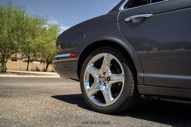 Used 2006 Jaguar XJ8 RWD image 64