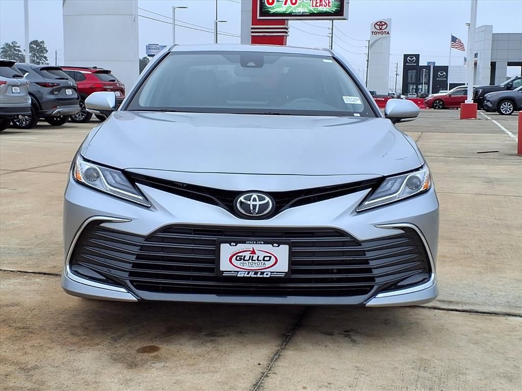 Certified 2022 Toyota Camry XLE image 4