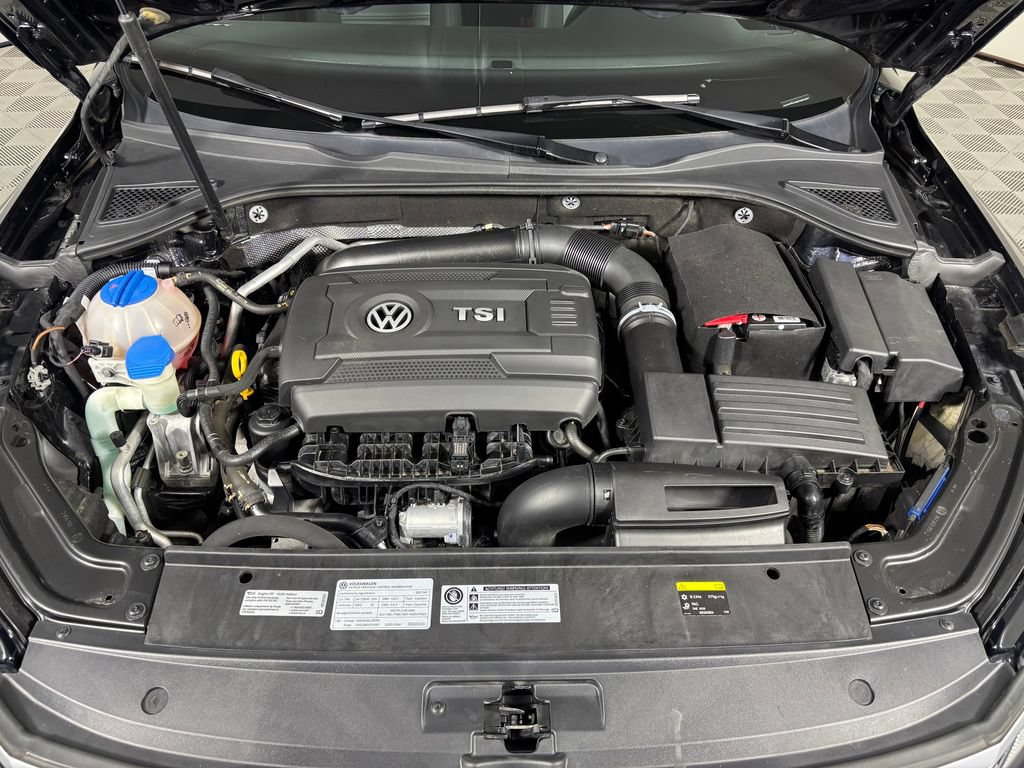 Used 2017 Volkswagen Passat 1.8T SE FWD image 25