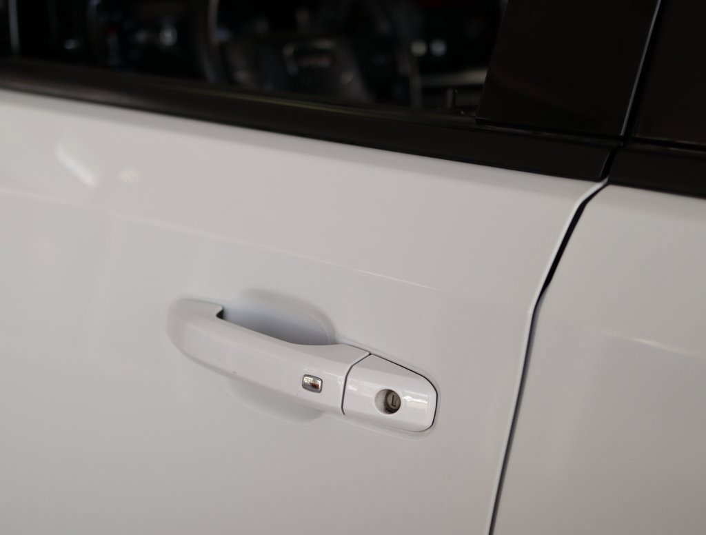 Used 2023 GMC Sierra 1500 Elevation image 33