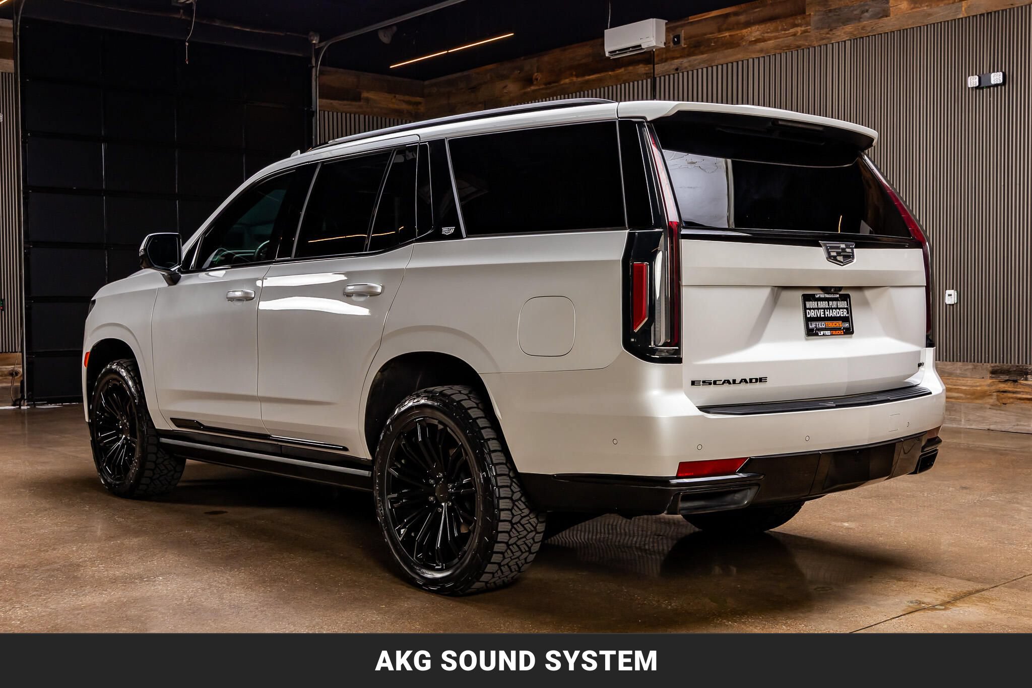 Used 2024 Cadillac Escalade Sport Platinum AWD/4WD image 6