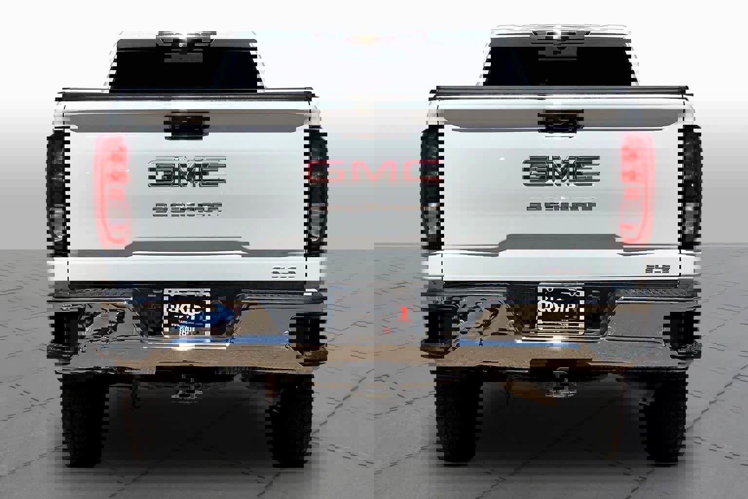 Used 2020 GMC Sierra 2500 SLE w/ SLE Convenience Package image 5