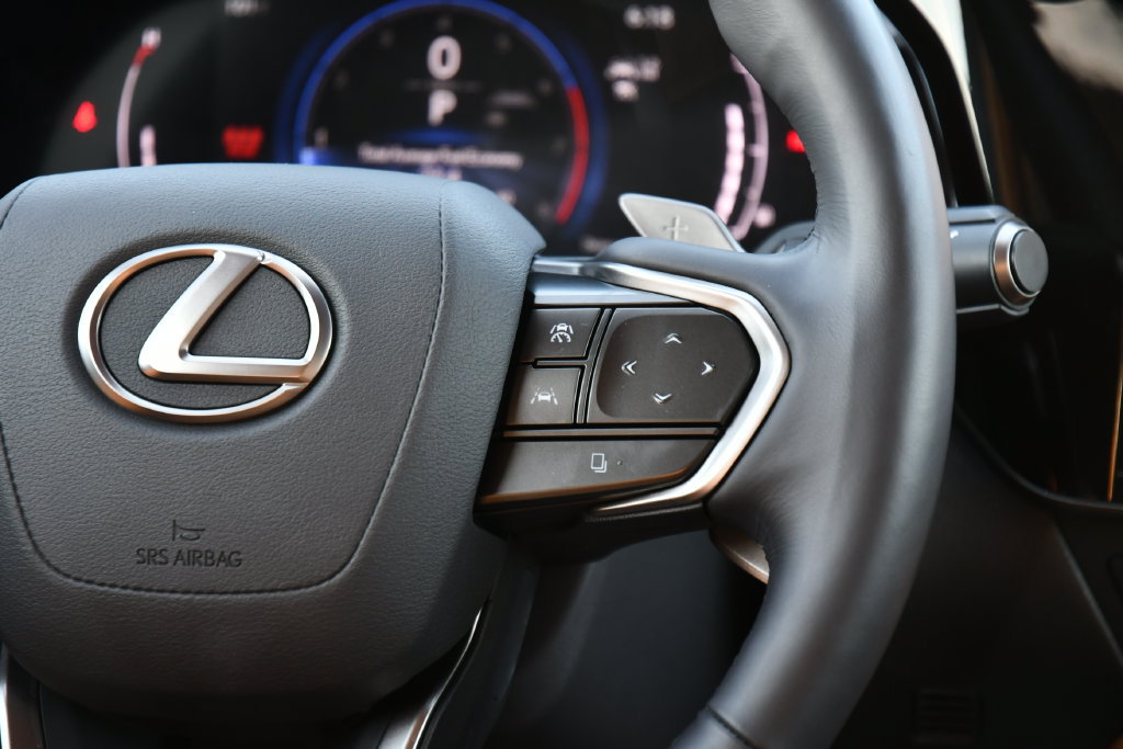 Used 2025 Lexus NX 350 AWD w/ Cold Area Package image 28