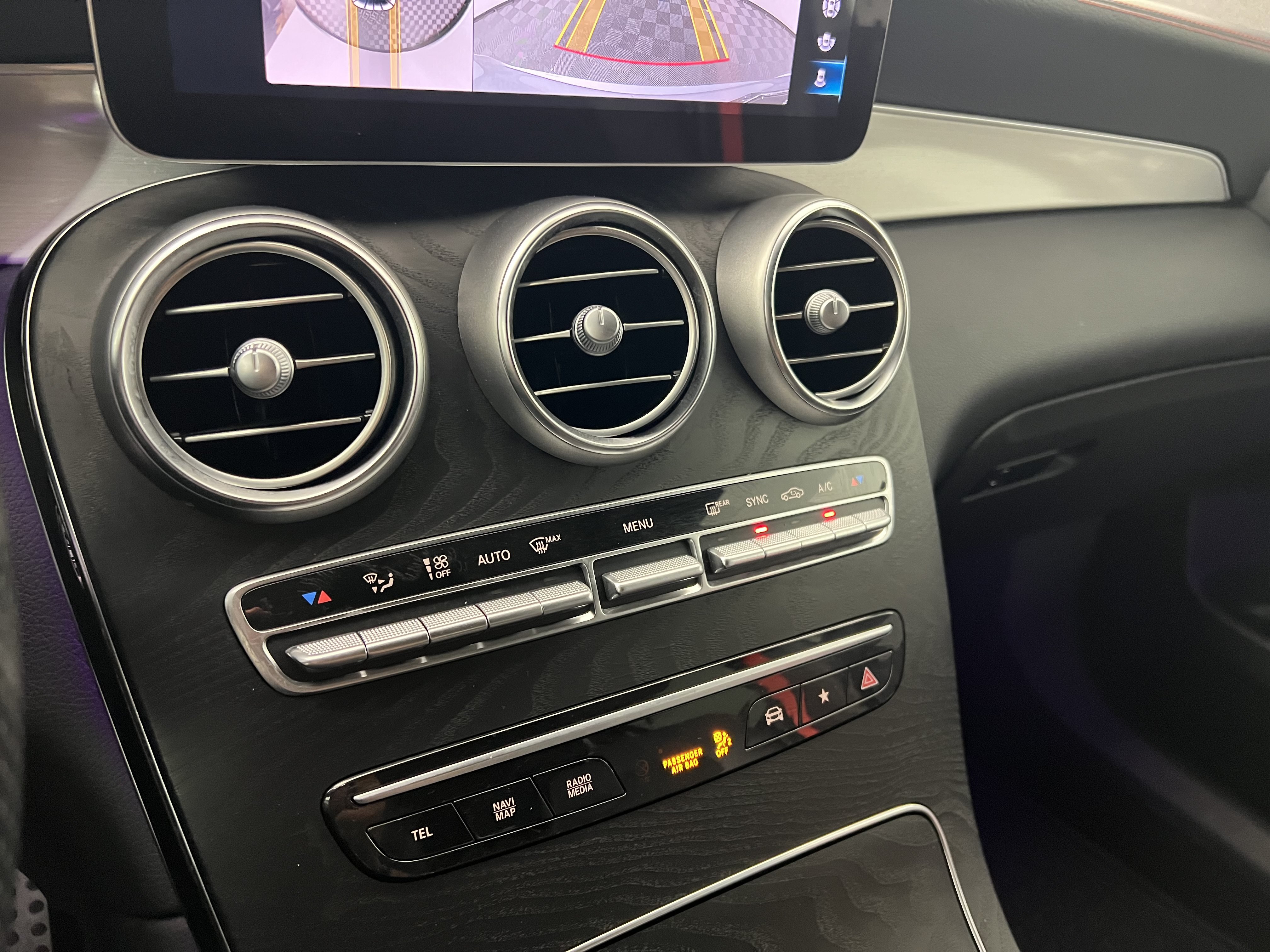Certified 2021 Mercedes-Benz GLC 43 AMG 4MATIC image 31