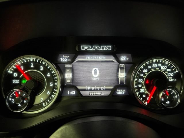 Used 2023 RAM 1500 Laramie AWD/4WD image 19