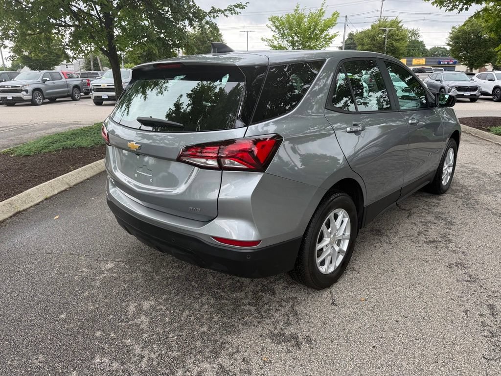 Used 2023 Chevrolet Equinox LS w/ LPO, Floor Liner Package AWD/4WD image 5