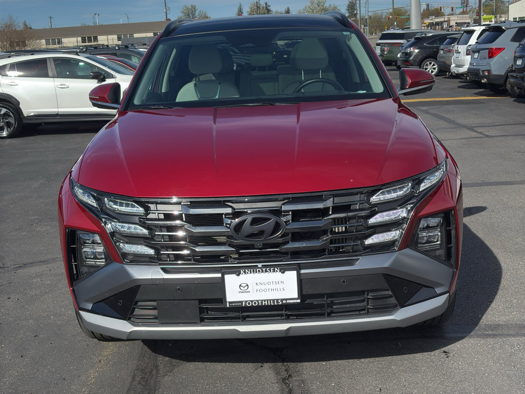 Used 2025 Hyundai Tucson Limited AWD/4WD image 2