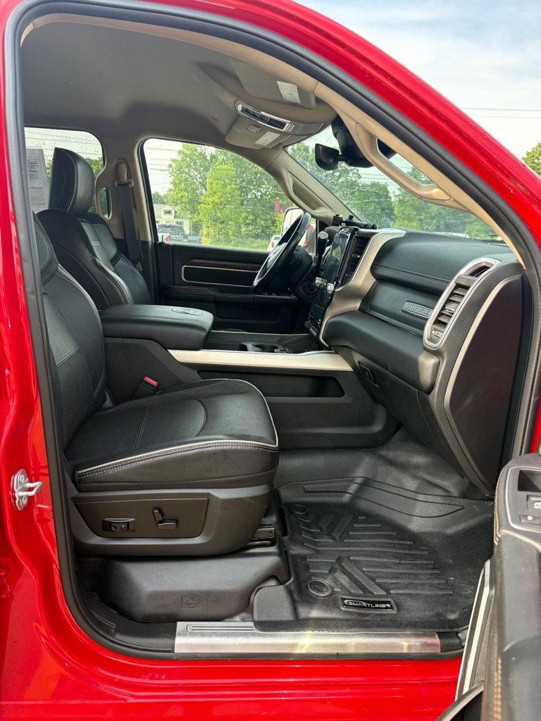 Used 2020 RAM 5500 Laramie AWD/4WD image 14