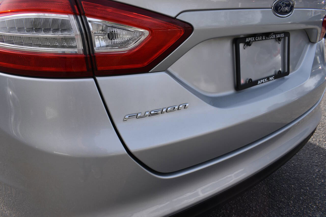 Used 2016 Ford Fusion S image 28