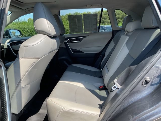 Used 2021 Toyota RAV4 XLE Premium FWD image 20