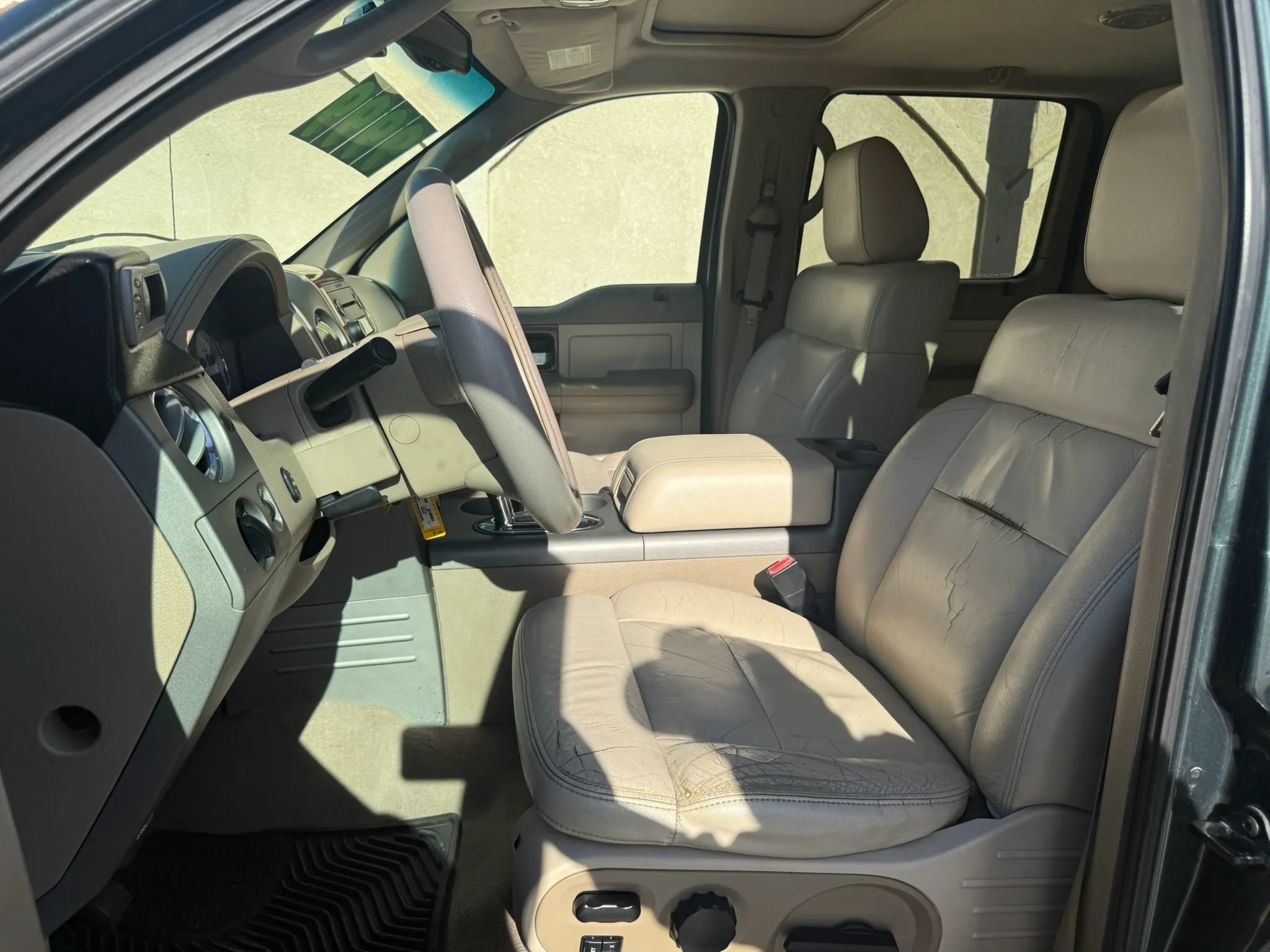 Used 2004 Ford F150 Lariat RWD image 18