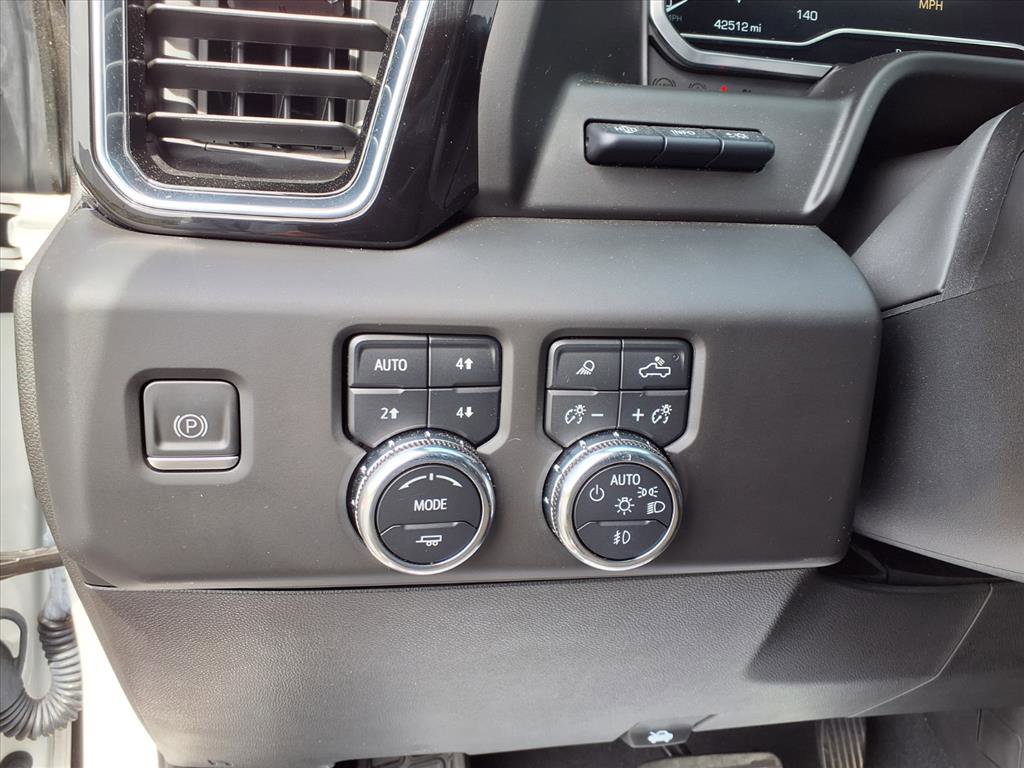 Used 2023 GMC Sierra 1500 Denali Ultimate image 8
