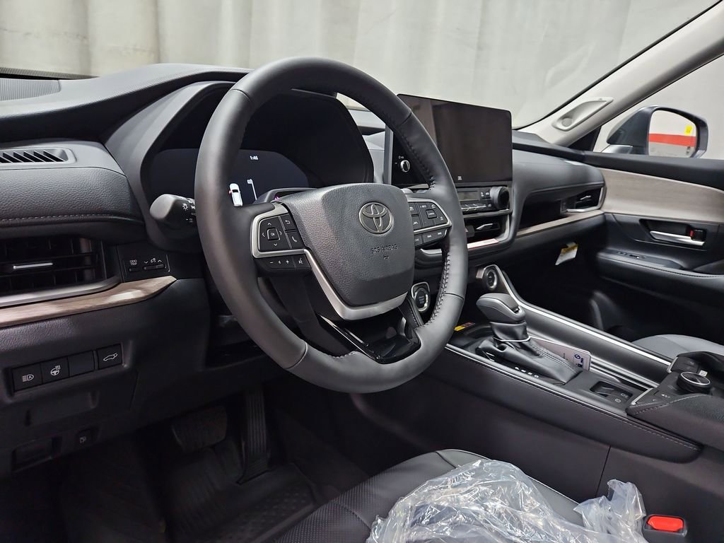 New 2026 Toyota Grand Highlander Platinum image 13