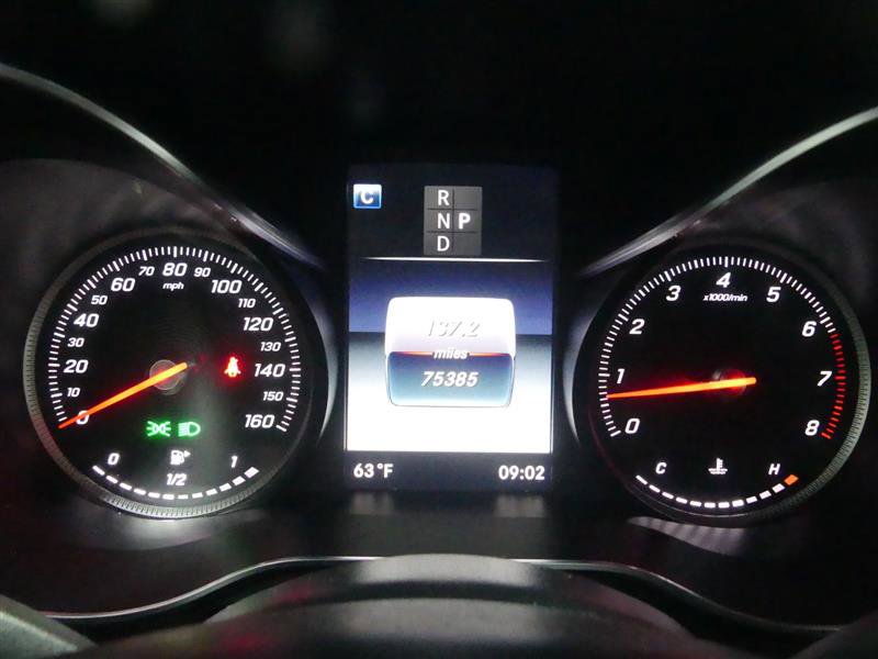 Used 2019 Mercedes-Benz GLC 300 4MATIC image 34