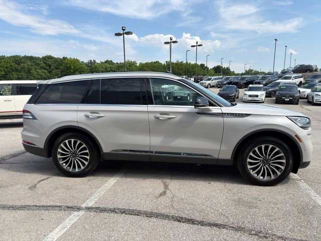 Used 2024 Lincoln Aviator Reserve w/ Equipment Group 201A AWD/4WD image 8