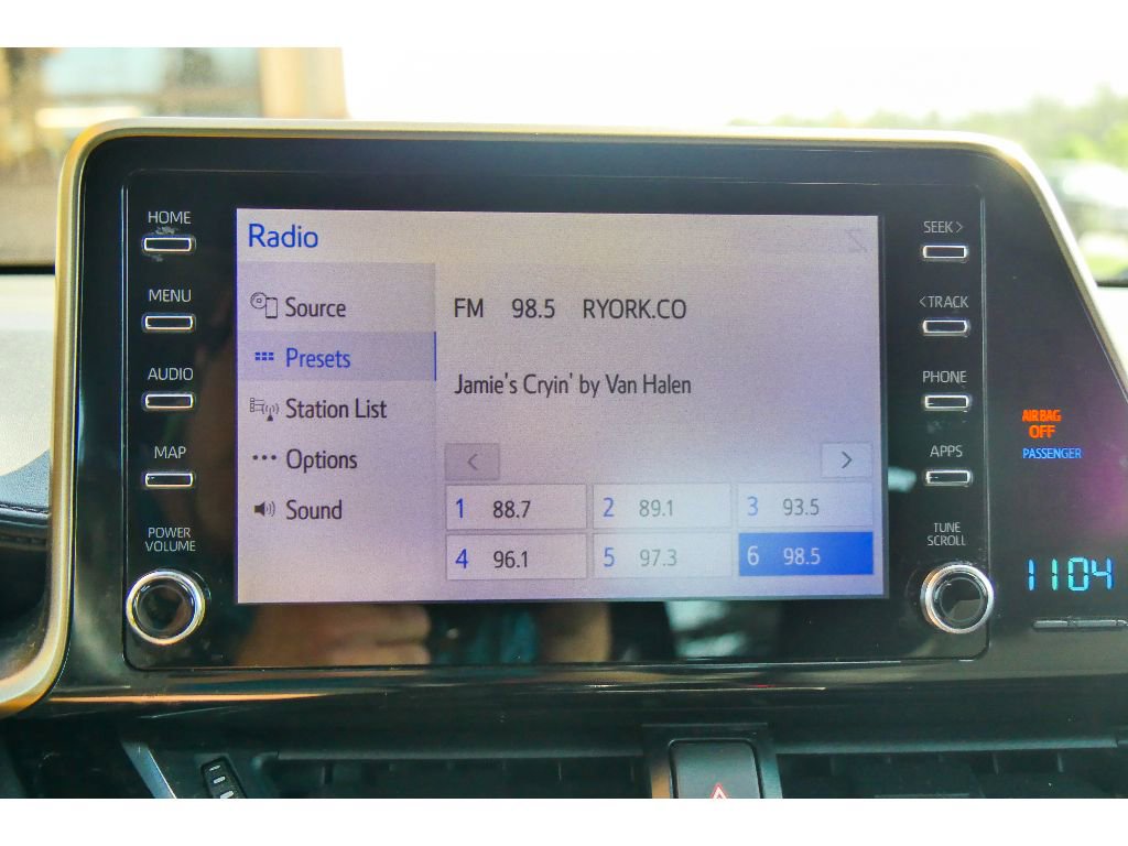 Used 2019 Toyota C-HR XLE image 22