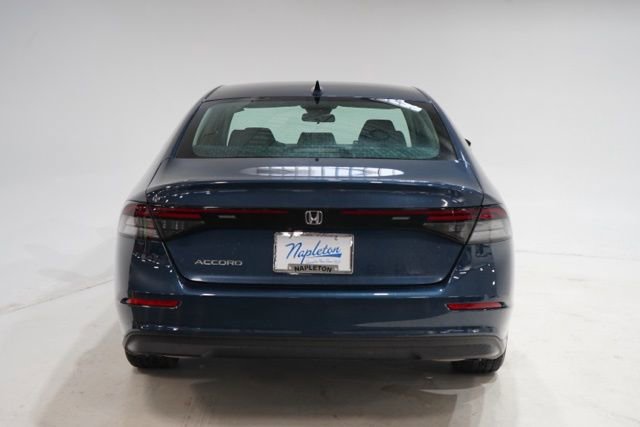 Used 2023 Honda Accord EX image 6
