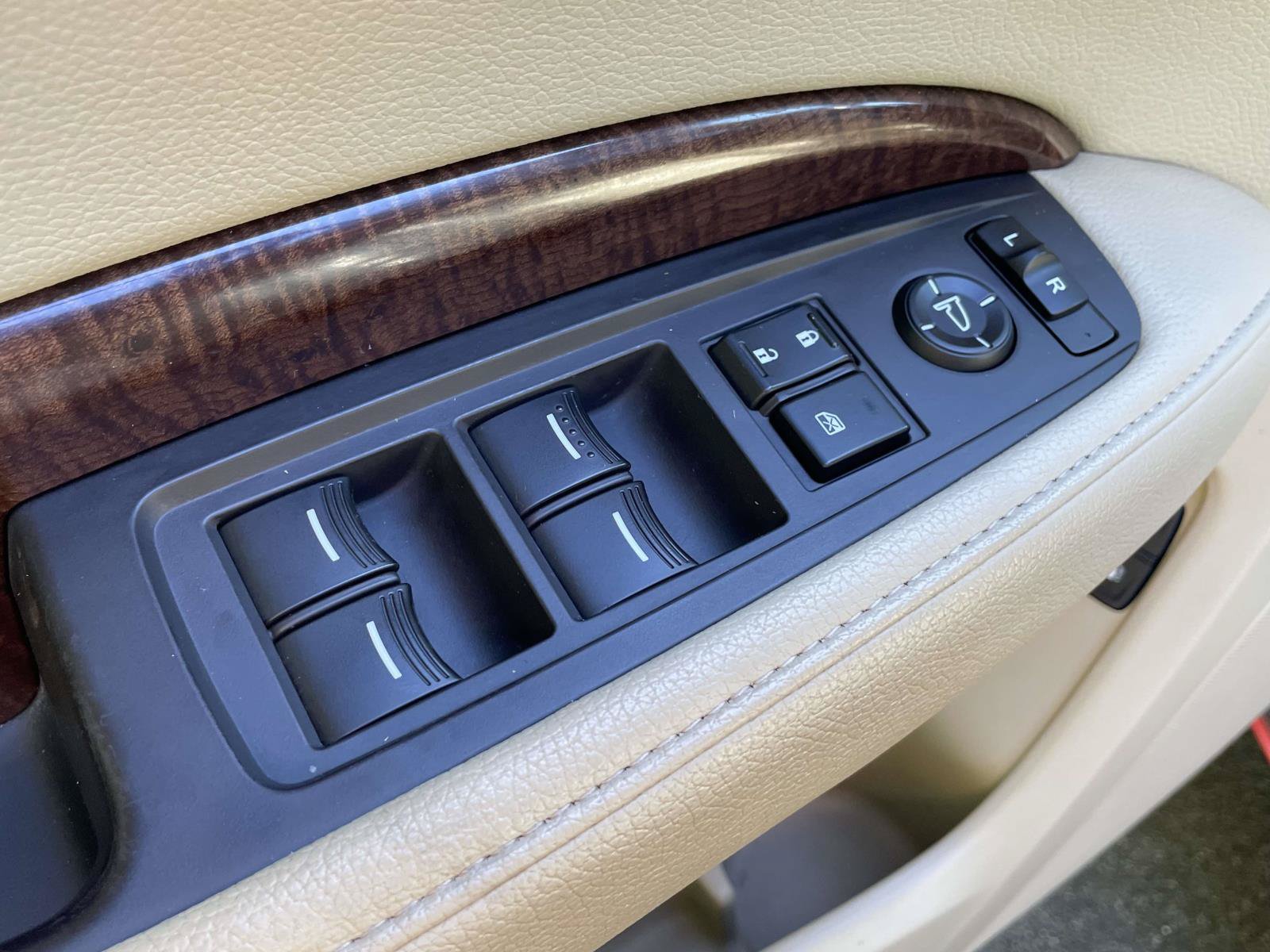Used 2017 Acura MDX SH-AWD image 22