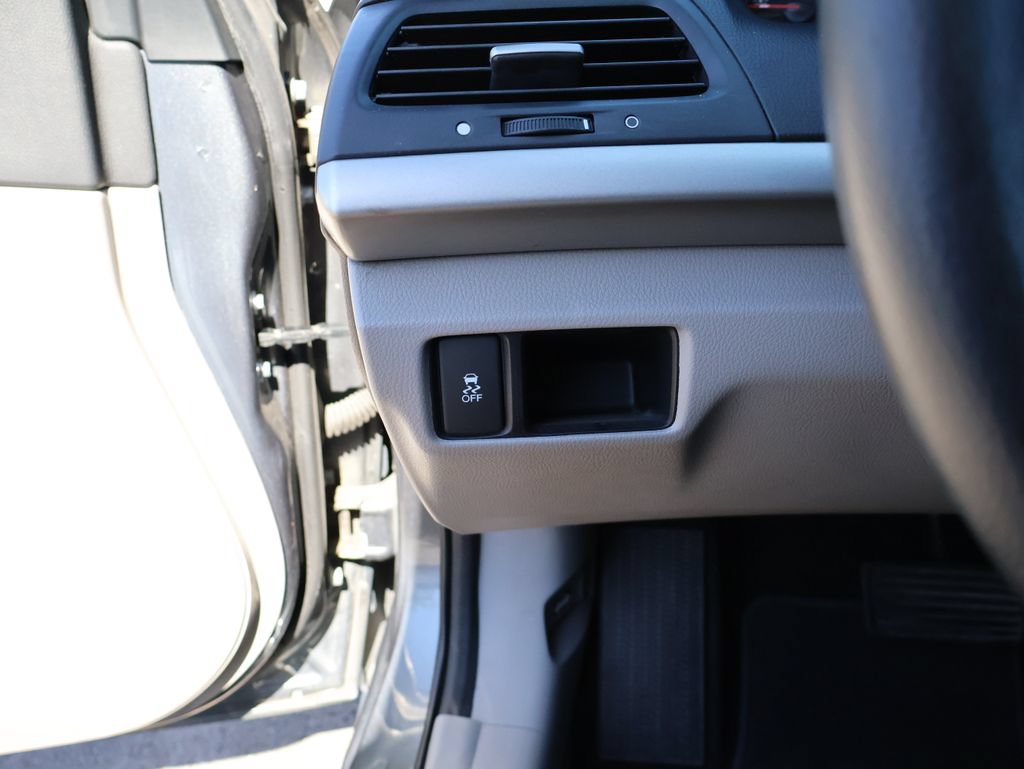 Used 2012 Honda Accord LX image 25