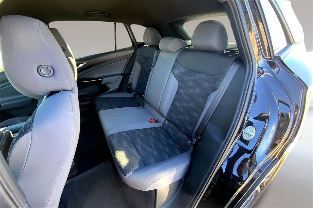 Used 2022 Volkswagen ID.4 Pro image 25