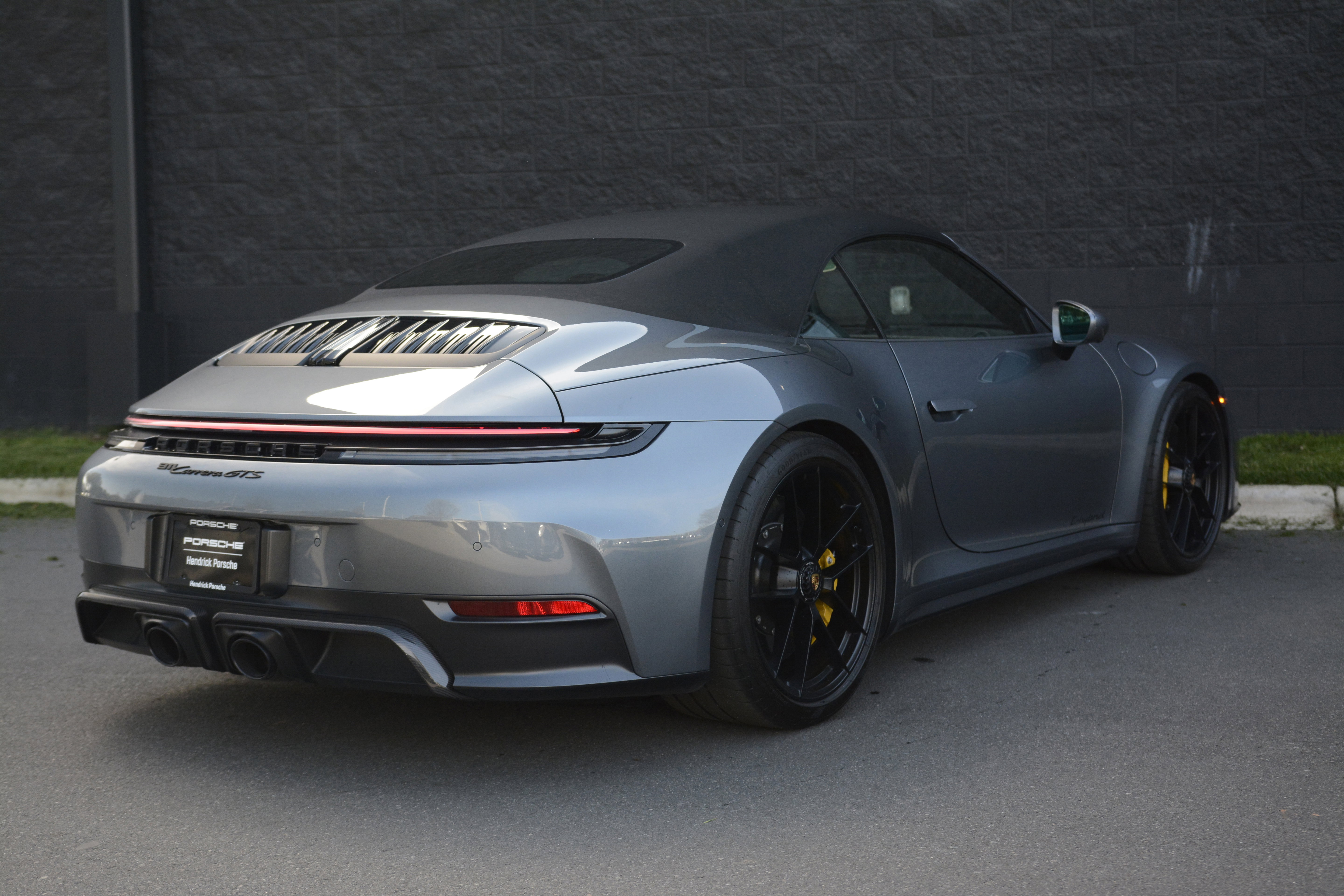 Certified 2025 Porsche 911 Carrera GTS image 7