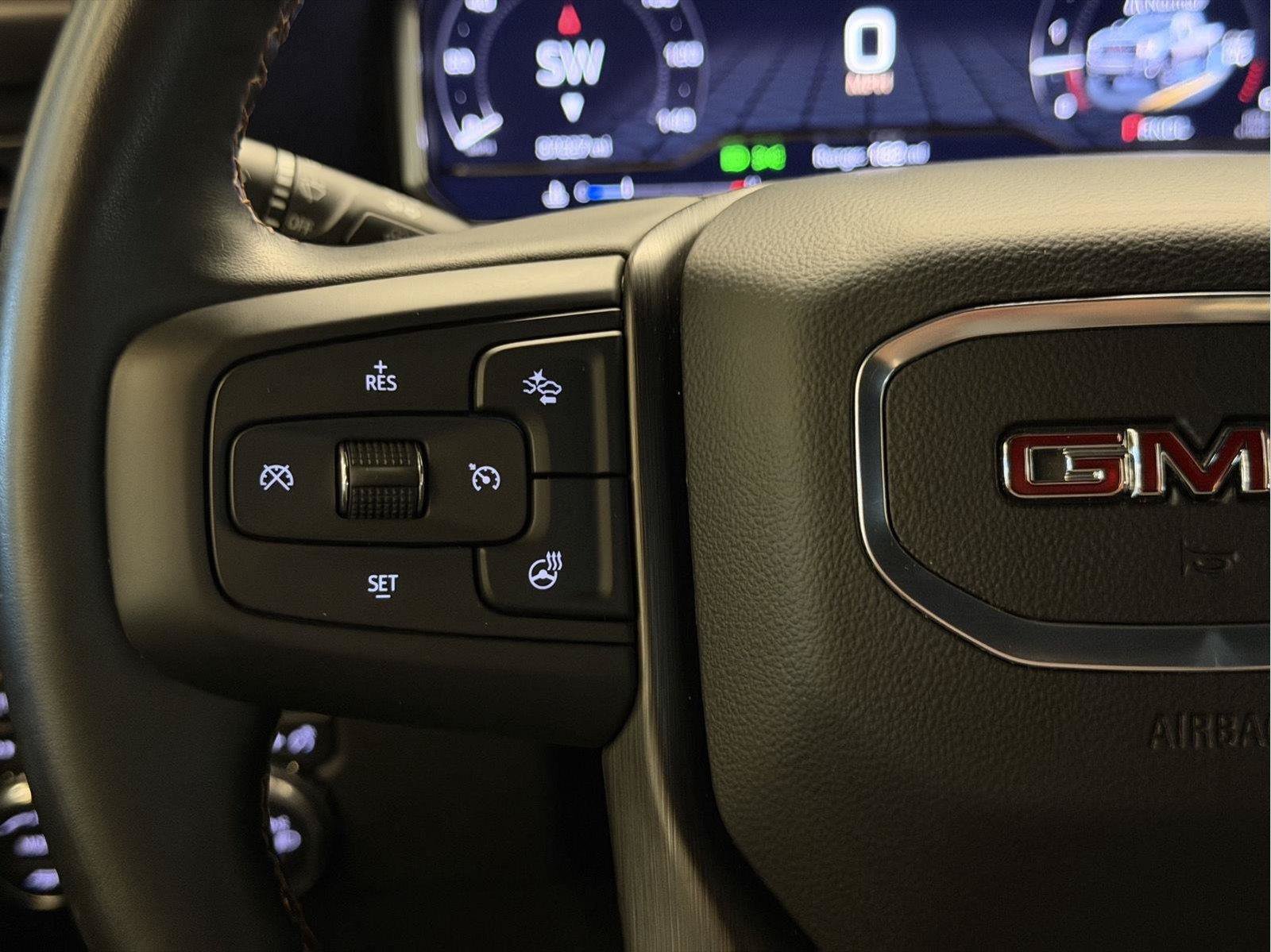 Used 2024 GMC Sierra 2500 AT4 w/ AT4 Preferred Package AWD/4WD image 18