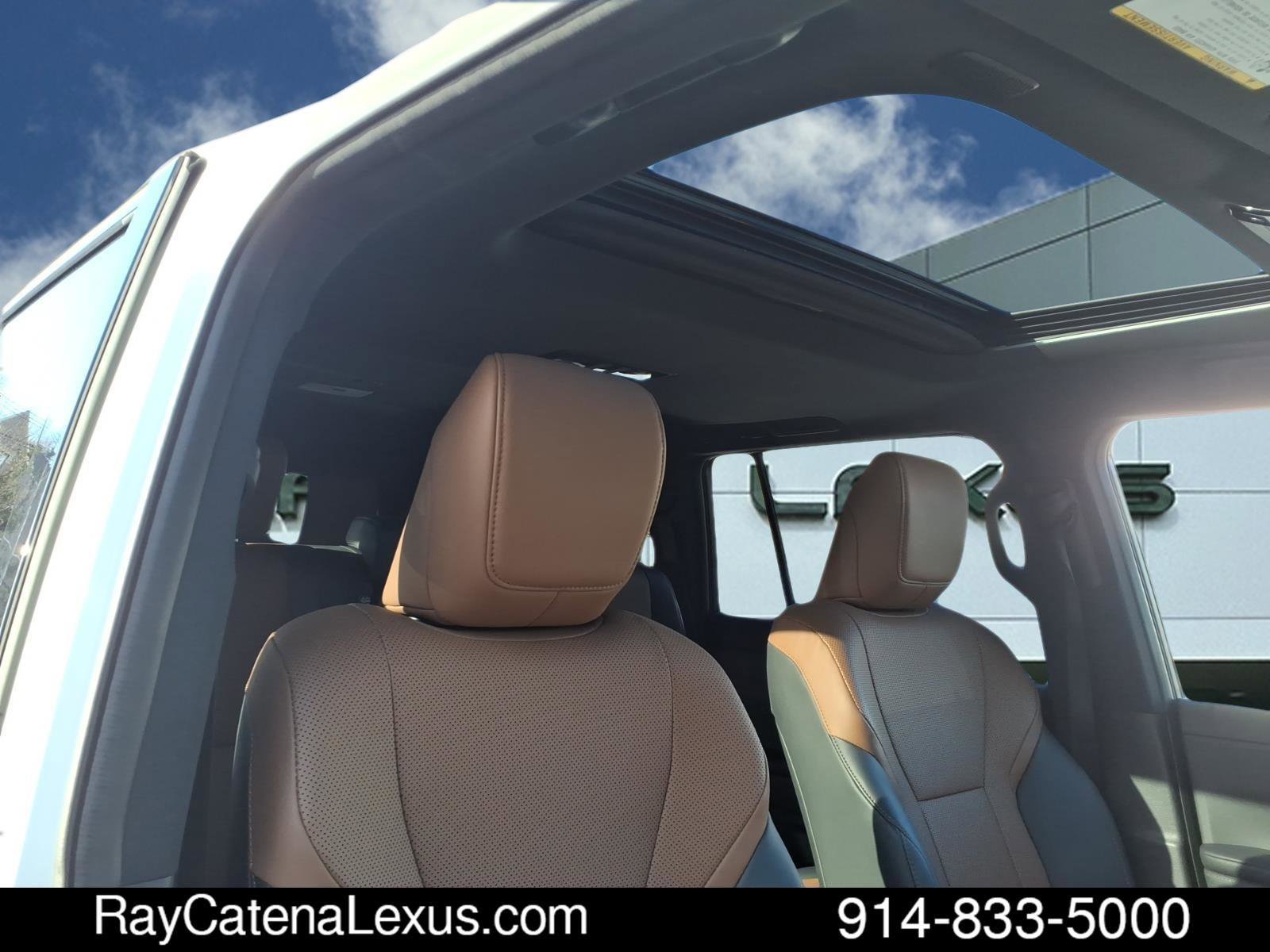 Certified 2024 Lexus GX 550 w/ Cold Area Package image 22