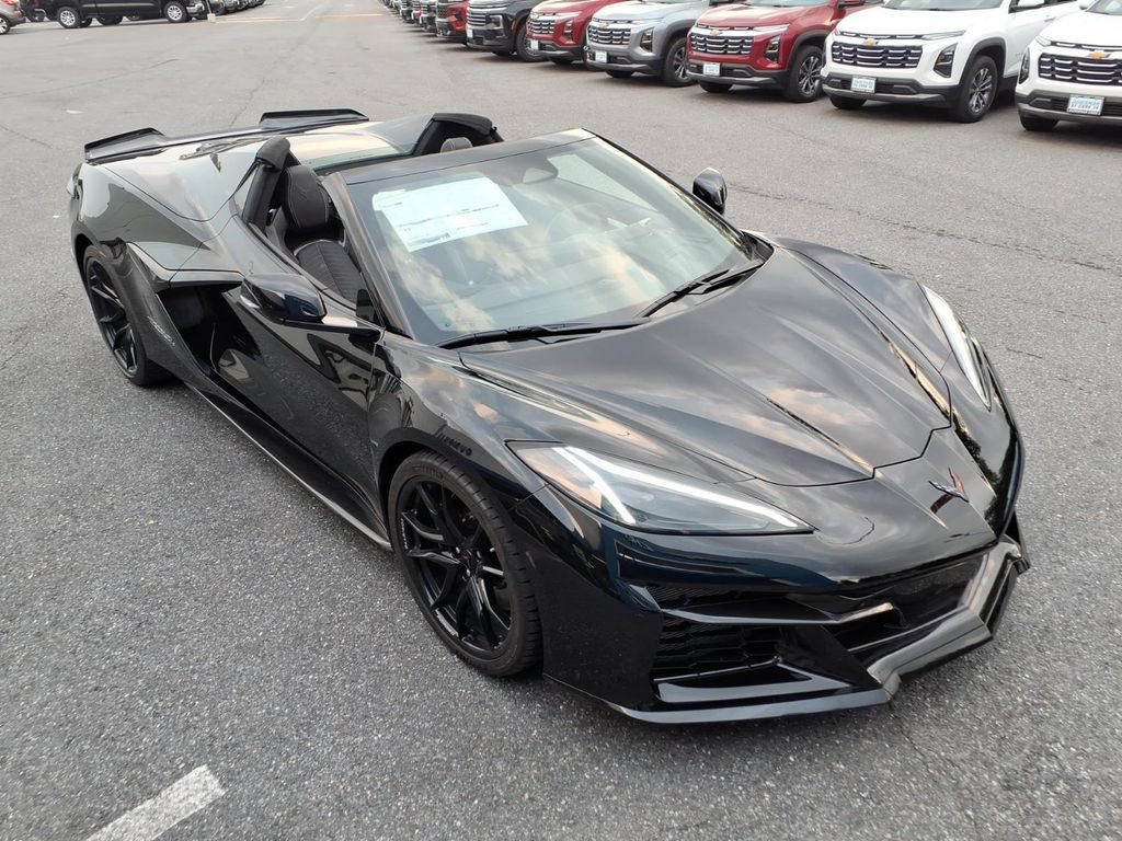 New 2027 Chevrolet Corvette Grand Sport w/ Z52 Sport Performance Package RWD image 13