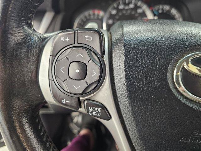 Used 2014 Toyota Camry SE FWD image 11