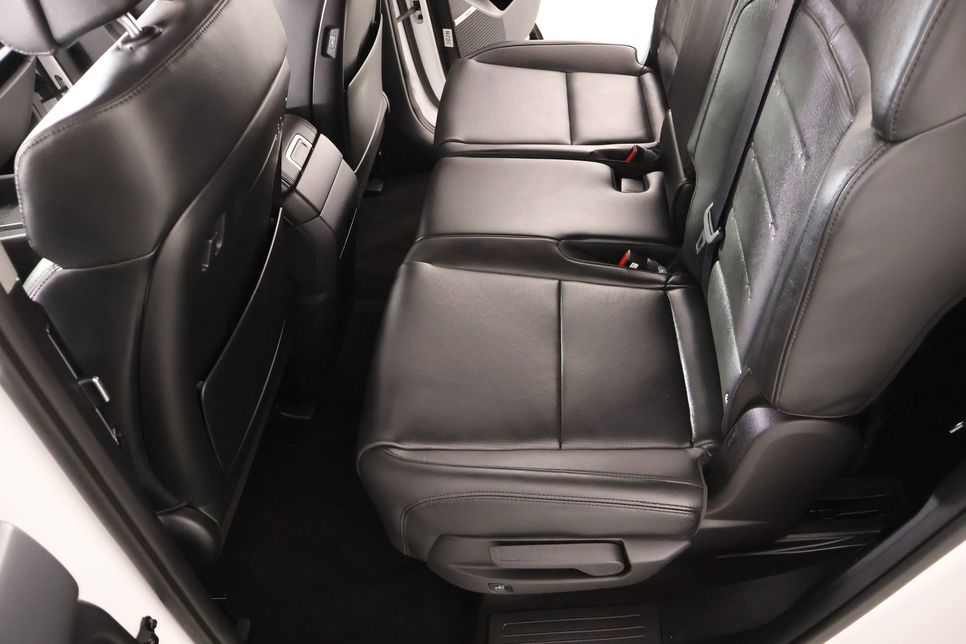 Certified 2025 Hyundai Santa Fe Limited image 12