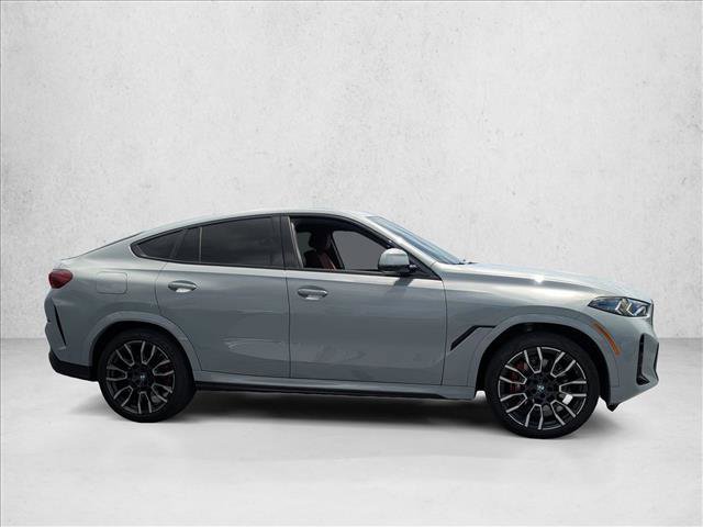 Used 2024 BMW X6 xDrive40i w/ Premium Package AWD/4WD image 4