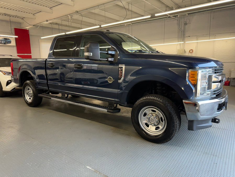 Used 2017 Ford F250 XLT w/ Snow Plow Prep Package image 5