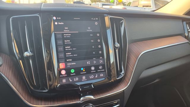 Used 2024 Volvo XC60 B5 Plus image 26