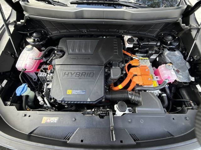 Used 2025 Kia Niro LX image 26