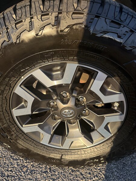Used 2013 Toyota Tacoma 4x4 Access Cab V6 image 17