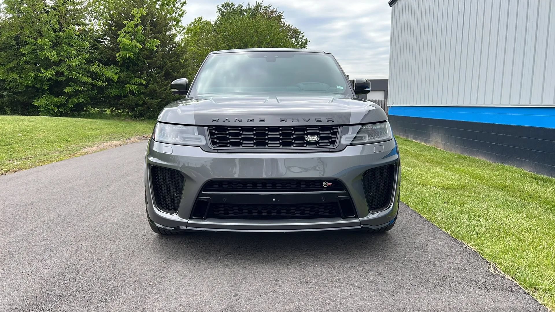 Used 2019 Land Rover Range Rover Sport SVR AWD/4WD image 2