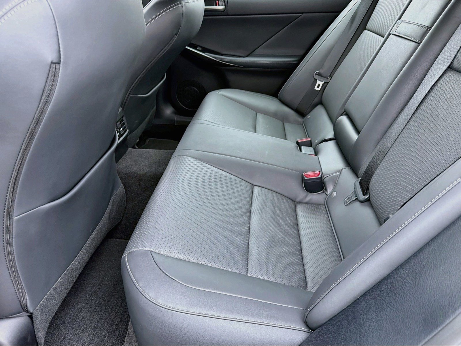 Used 2024 Lexus IS 300 w/ Comfort Package RWD image 22