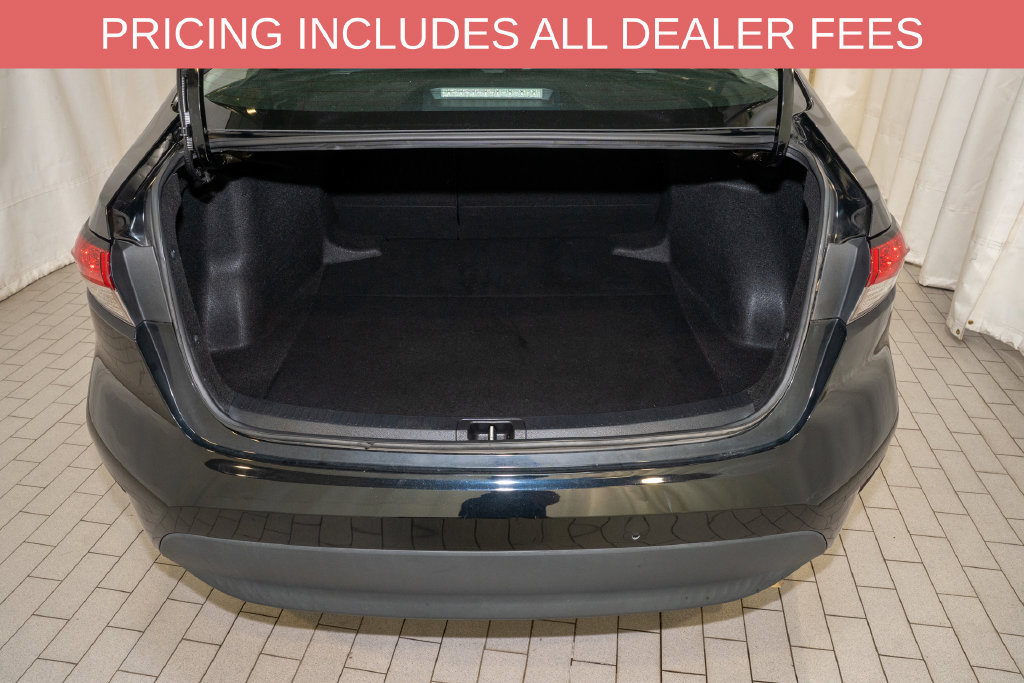 Used 2023 Toyota Corolla LE FWD image 5
